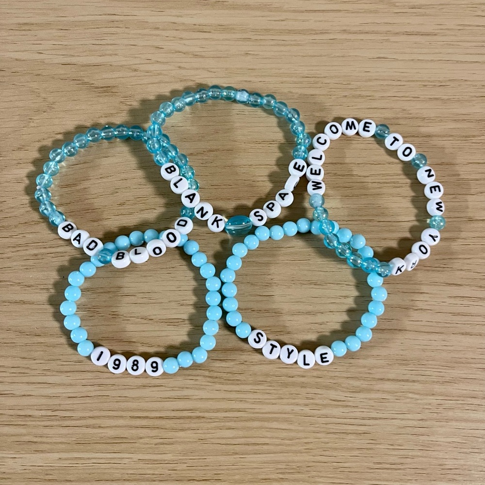 1989 Taylor Swift Friendship Bracelet Pack - Picture 3 of 8